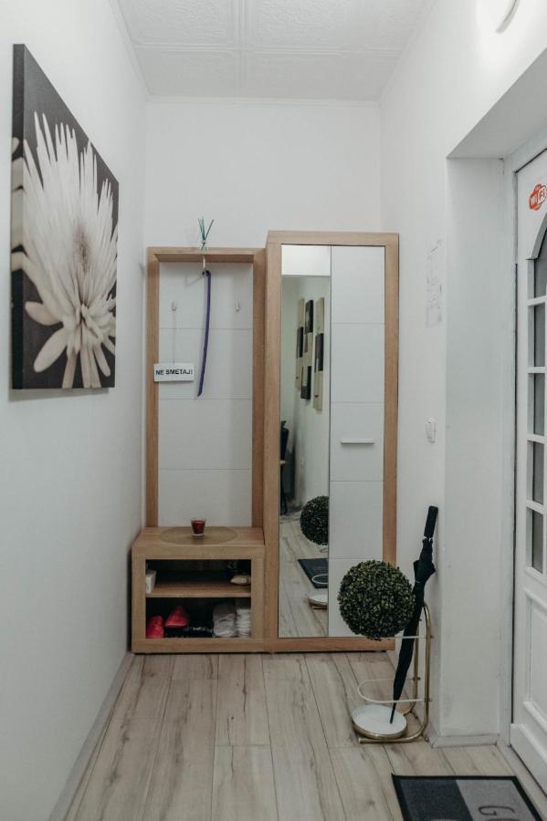 Holy Apartment Ðakovo Екстериор снимка